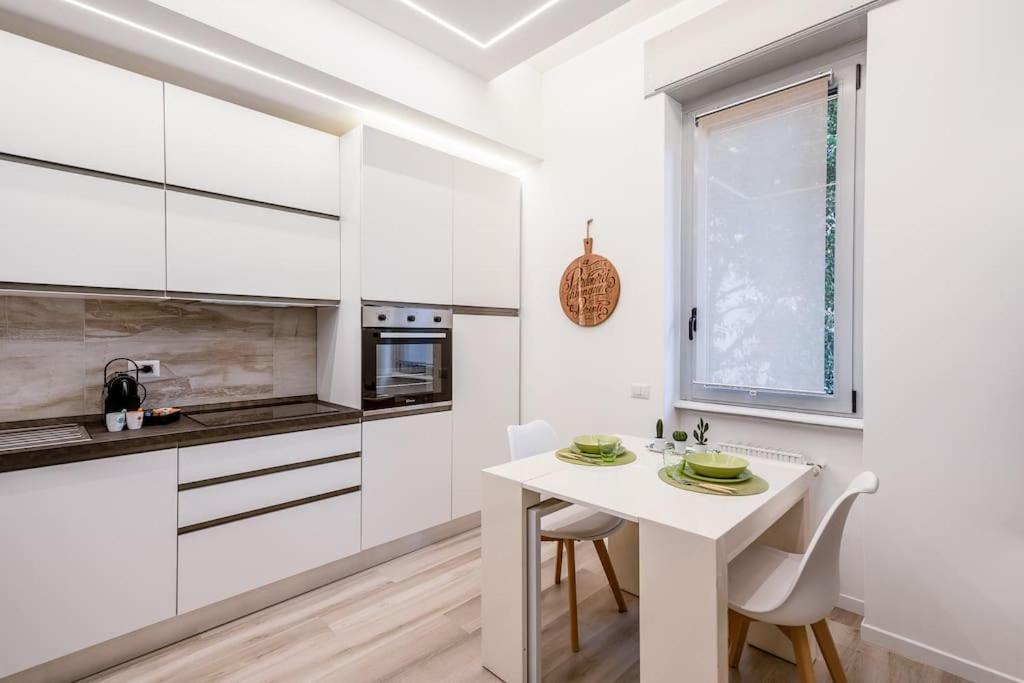 Linate Airport Elegant Suite,Tram 1 Minute Away ميلان المظهر الخارجي الصورة
